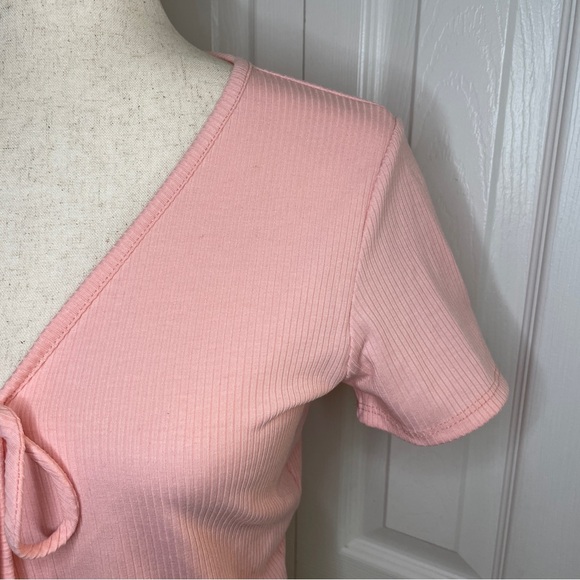 Fashion Nova “Keep them tied” top - Picture 5 of 7